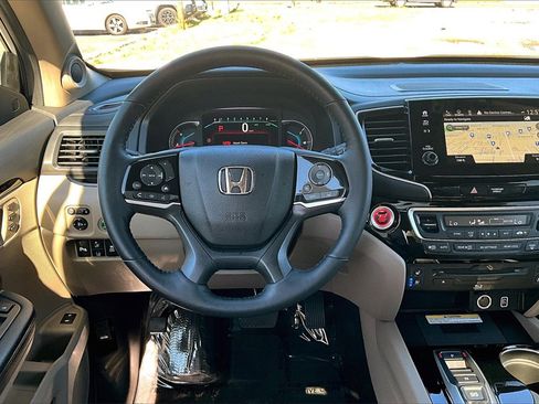 Used 2021 Honda Pilot Elite image 7