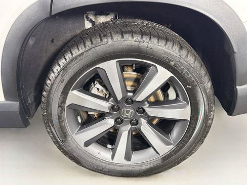 Used 2024 Honda Pilot Touring image 36