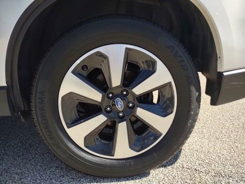 Used 2018 Subaru Forester 2.5i Premium w/ All-Weather Package AWD/4WD image 25