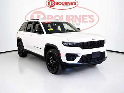 Used 2022 Jeep Grand Cherokee Altitude
