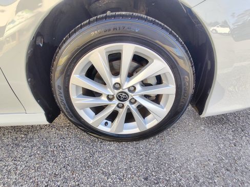 Used 2022 Toyota Camry LE image 18