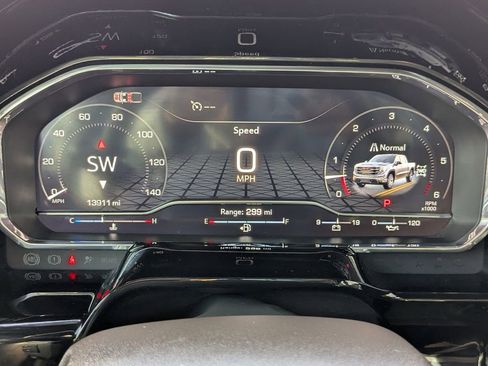 Used 2024 GMC Sierra 1500 SLT w/ SLT Premium Package image 28