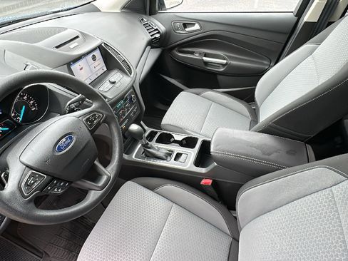 Used 2017 Ford Escape SE w/ Equipment Group 201A image 23