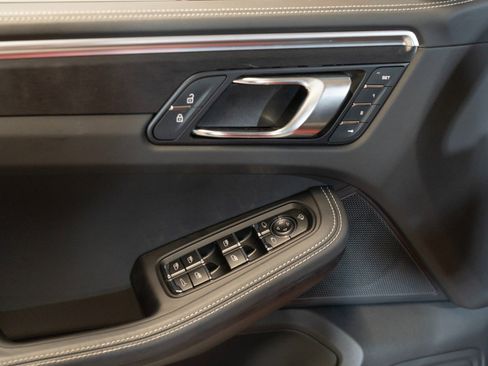 Certified 2023 Porsche Macan GTS AWD/4WD image 18