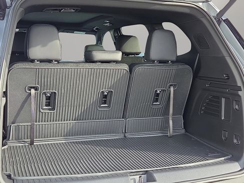 New 2026 GMC Acadia Elevation FWD image 9