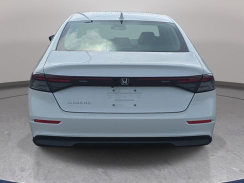 Used 2023 Honda Accord EX image 6