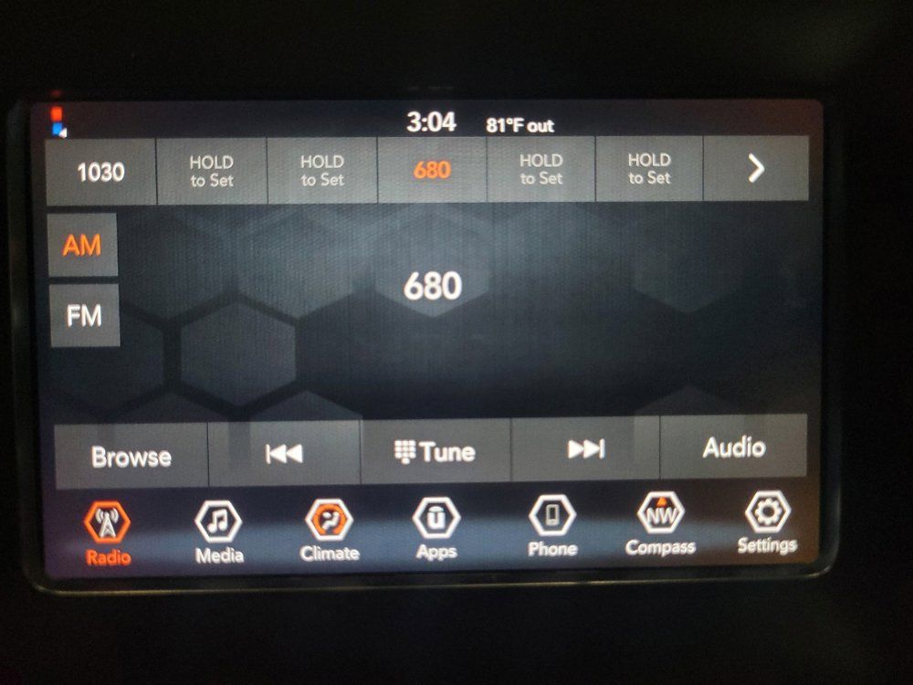 Used 2020 Jeep Cherokee Latitude AWD/4WD image 25