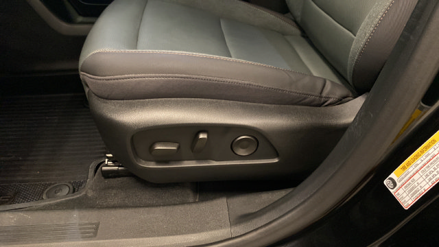 Used 2026 GMC Terrain AT4 w/ Convenience Package III AWD/4WD image 13