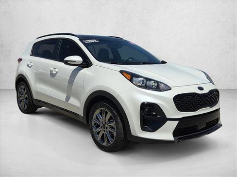 Used 2021 Kia Sportage S w/ S FWD Premium Package image 3