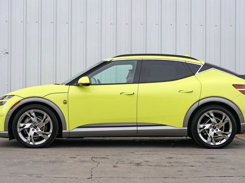 Used 2023 Genesis GV60 Performance image 8