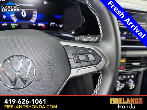 Used 2024 Volkswagen Taos SE image 17