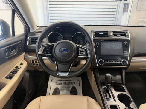 Used 2018 Subaru Outback 2.5i Limited image 18