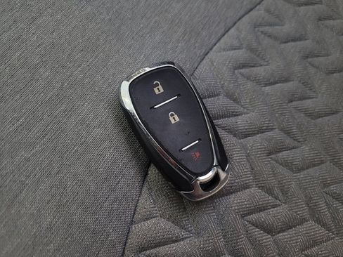 Used 2024 Chevrolet Equinox LS image 32