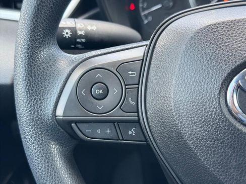 Used 2021 Toyota Corolla LE w/ Carpet Mat Package (TMS) FWD image 16