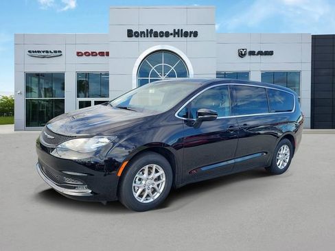 New 2026 Chrysler Voyager LX image 2