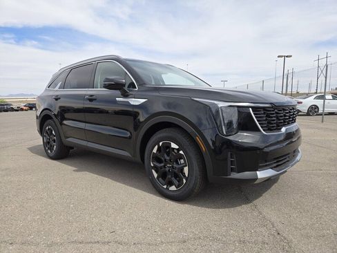 New 2026 Kia Sorento S FWD image 2