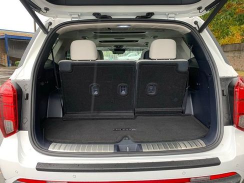 Certified 2025 Hyundai Palisade Calligraphy image 6