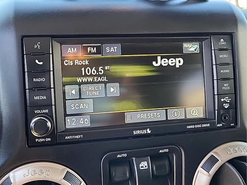 Used 2016 Jeep Wrangler Sahara AWD/4WD image 20