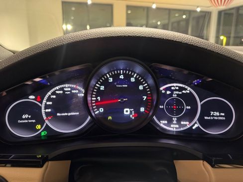 Used 2023 Porsche Cayenne image 36