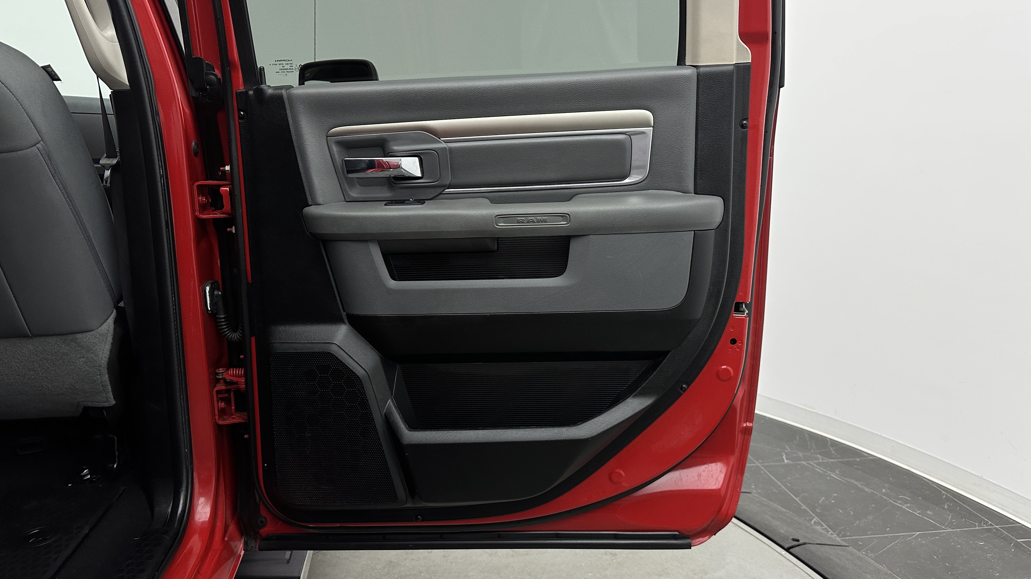 Used 2019 RAM 1500 Big Horn AWD/4WD image 31