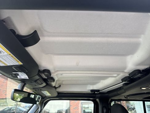 Used 2022 Jeep Wrangler Unlimited Rubicon 4xe w/ Steel Bumper Group image 30