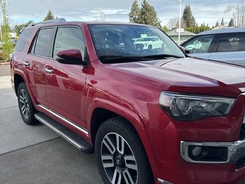 Used 2018 Toyota 4Runner Limited w/ Four Season Floor Mat Package image 2