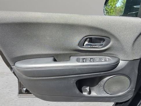 Used 2022 Honda HR-V Sport image 18