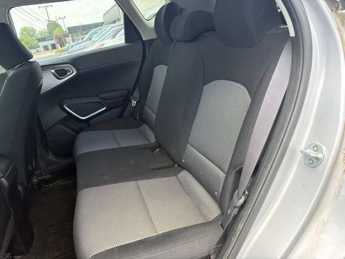 Used 2020 Kia Soul LX FWD image 9