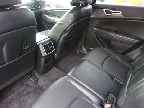 Used 2023 Kia Sportage EX image 16