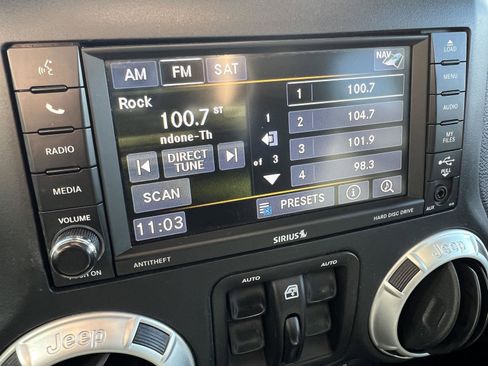 Used 2018 Jeep Wrangler Unlimited Sahara w/ Max Tow Package image 25