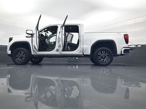 Used 2025 GMC Sierra 1500 Elevation w/ Elevation Premium Package image 35