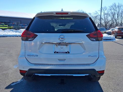 Used 2019 Nissan Rogue SL w/ Premium Package image 7