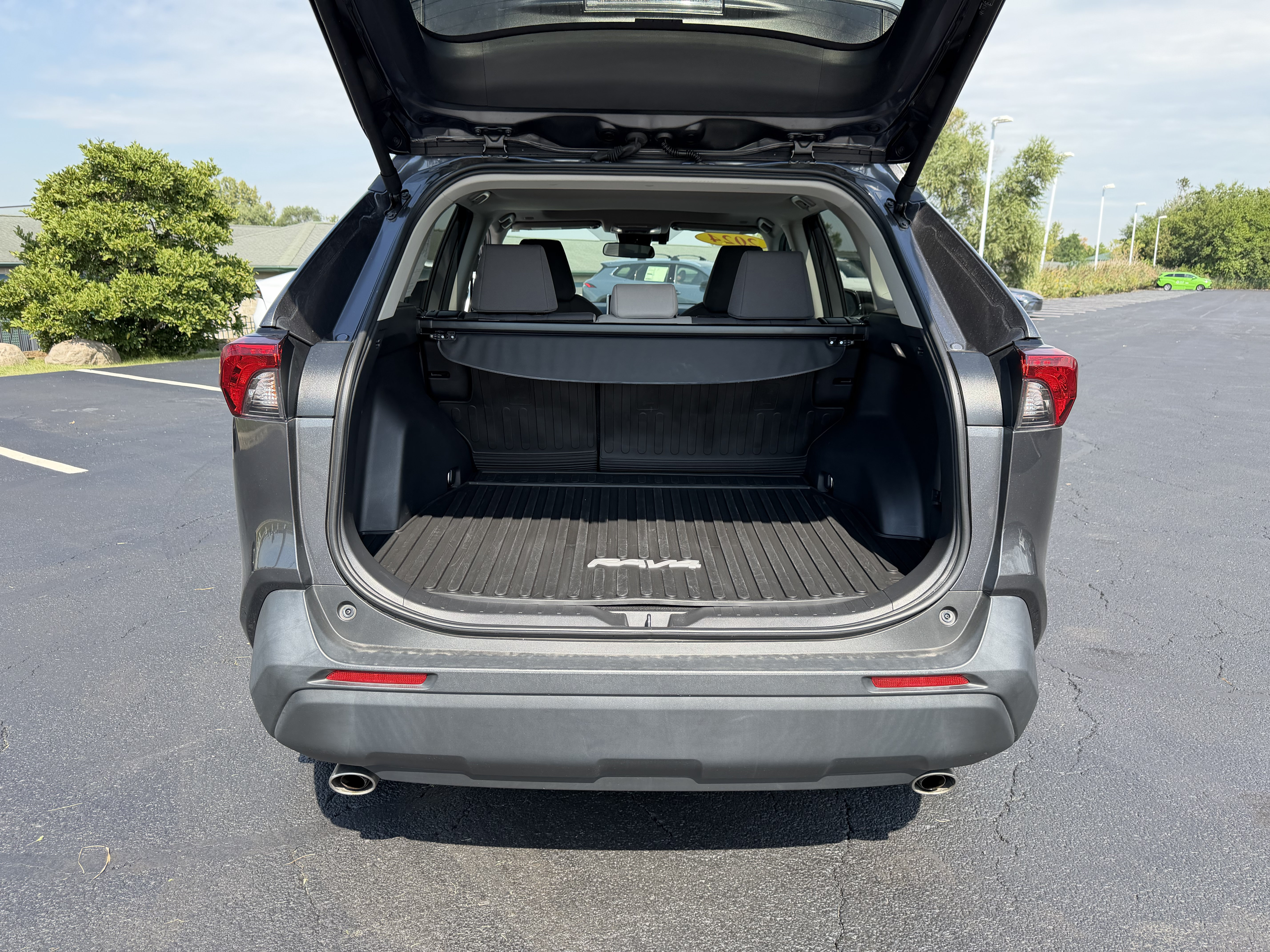 Certified 2024 Toyota RAV4 XLE w/ Convenience Package AWD/4WD image 7