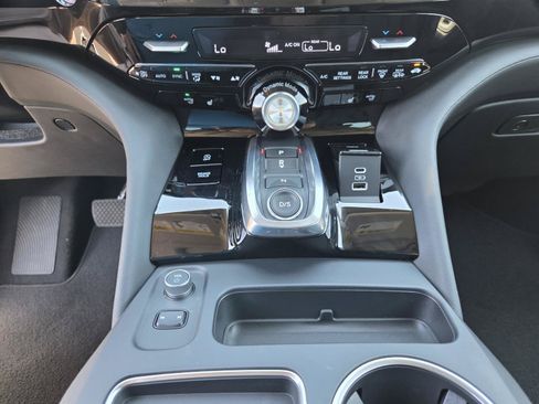 Used 2026 Acura MDX SH-AWD image 26