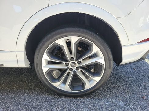 Used 2021 Audi Q3 2.0T Premium w/ Convenience Package AWD/4WD image 10