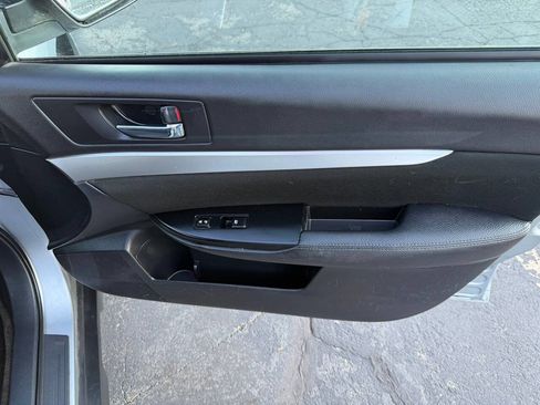 Used 2014 Subaru Outback 2.5i Premium image 18