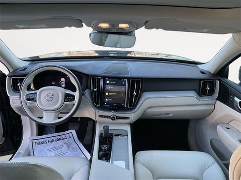 Certified 2023 Volvo XC60 B5 Plus w/ Protection Package Premier image 7