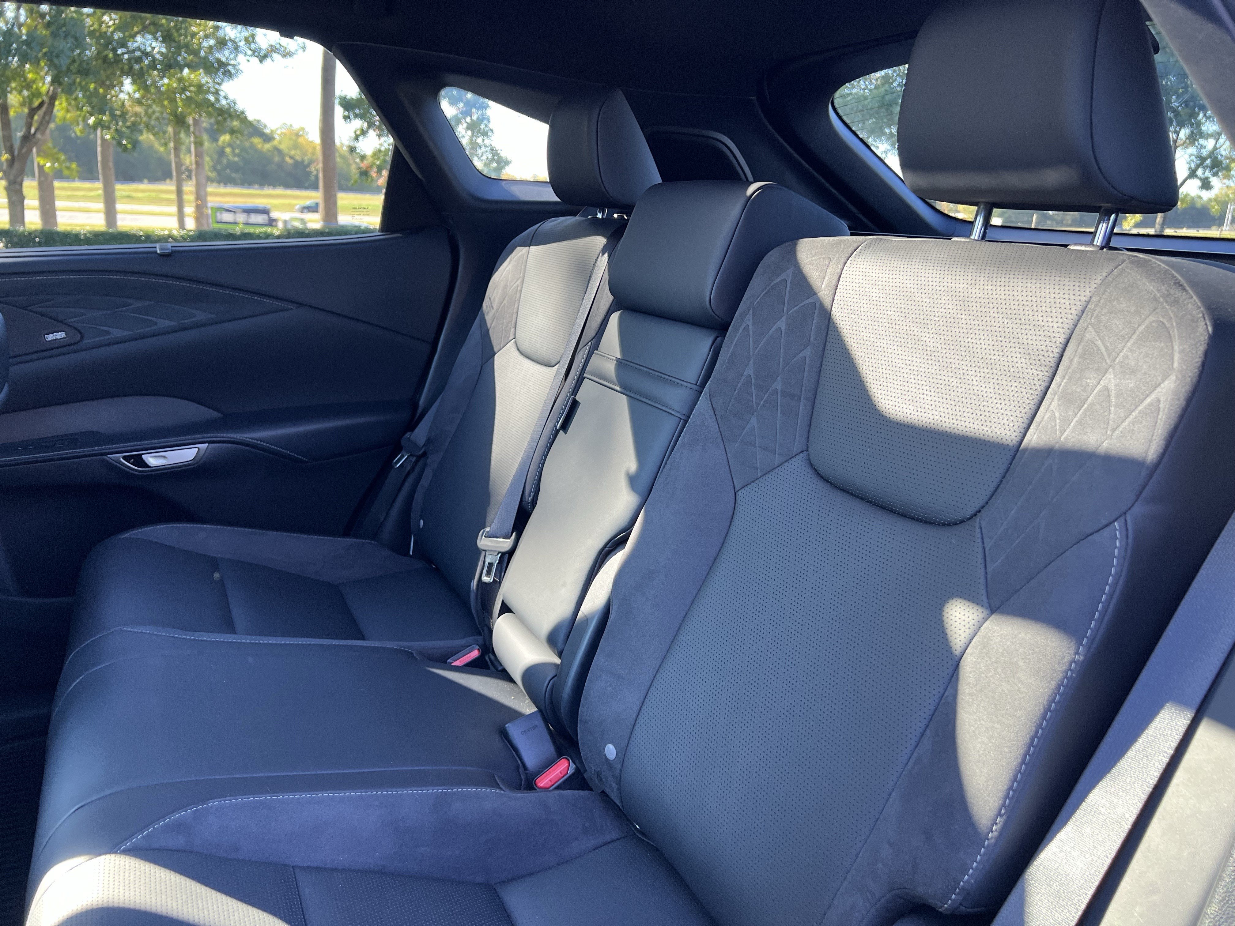Used 2023 Lexus RX 350 FWD w/ Accessory Package image 34