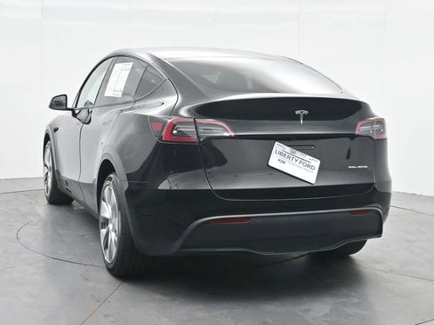 Used 2023 Tesla Model Y Long Range AWD/4WD image 7
