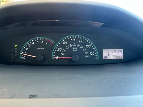 Used 2011 Toyota Yaris Sedan image 14