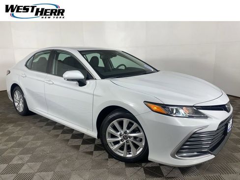 Used 2023 Toyota Camry LE w/ Convenience Package image 1
