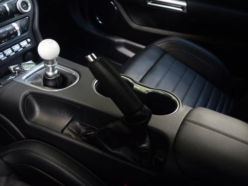 Used 2019 Ford Mustang Bullitt w/ Bullitt Electronics Package RWD image 12