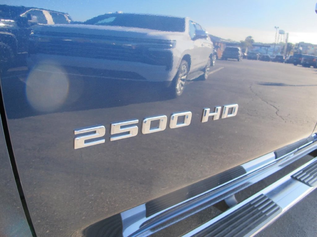 Used 2020 Chevrolet Silverado 2500 LT w/ All Star Edition AWD/4WD image 10