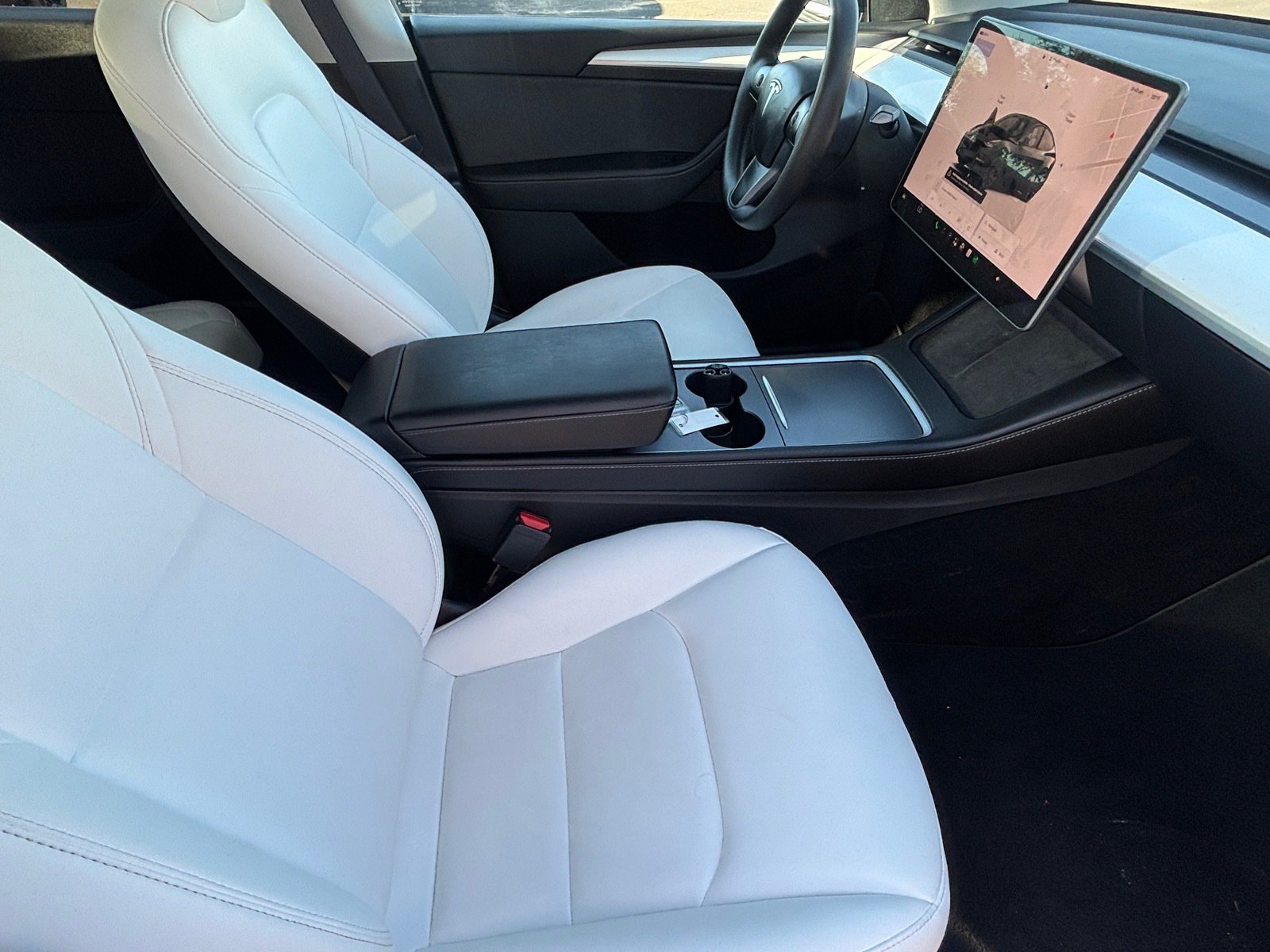 Used 2023 Tesla Model Y Performance AWD/4WD image 29