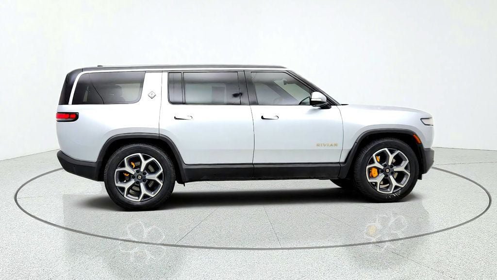 Used 2023 Rivian R1S Adventure Quad AWD/4WD image 4