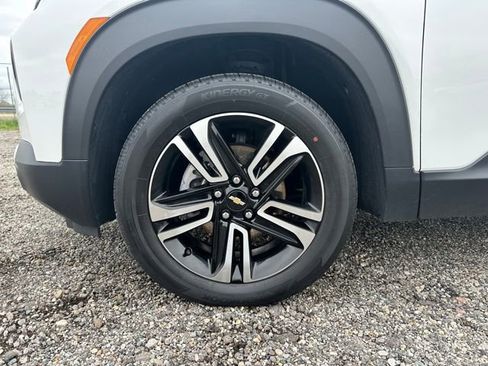 Used 2023 Chevrolet TrailBlazer LT w/ Convenience Package AWD/4WD image 28