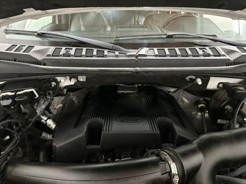 Used 2018 Ford F150 Lariat AWD/4WD image 7