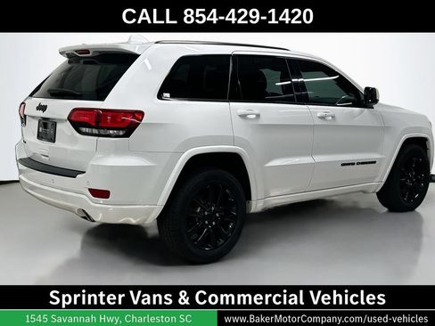 Used 2019 Jeep Grand Cherokee Altitude AWD/4WD image 9