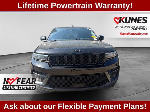 Used 2024 Jeep Grand Cherokee Altitude AWD/4WD image 3