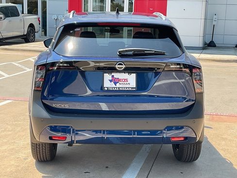 New 2026 Nissan Kicks SV image 6